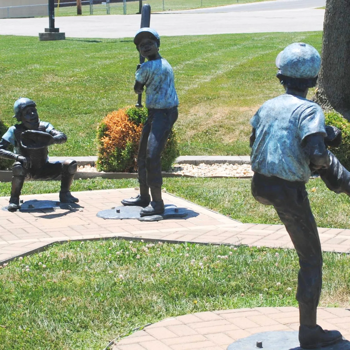 Slugger, Baseball Statue